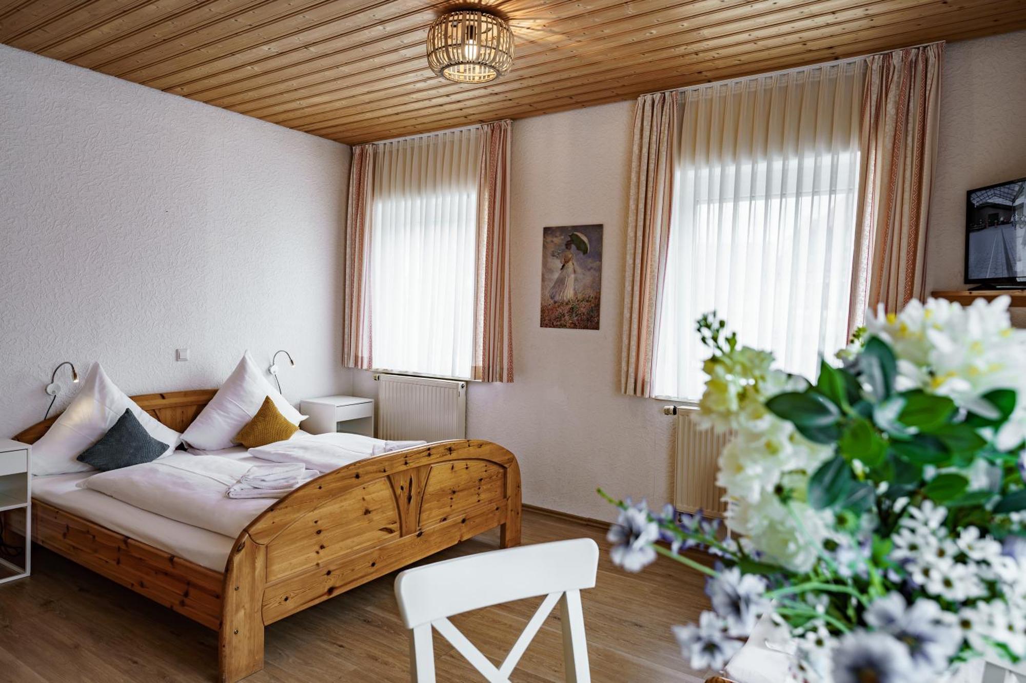 Landgasthof Ochsen Neresheim Exteriér fotografie